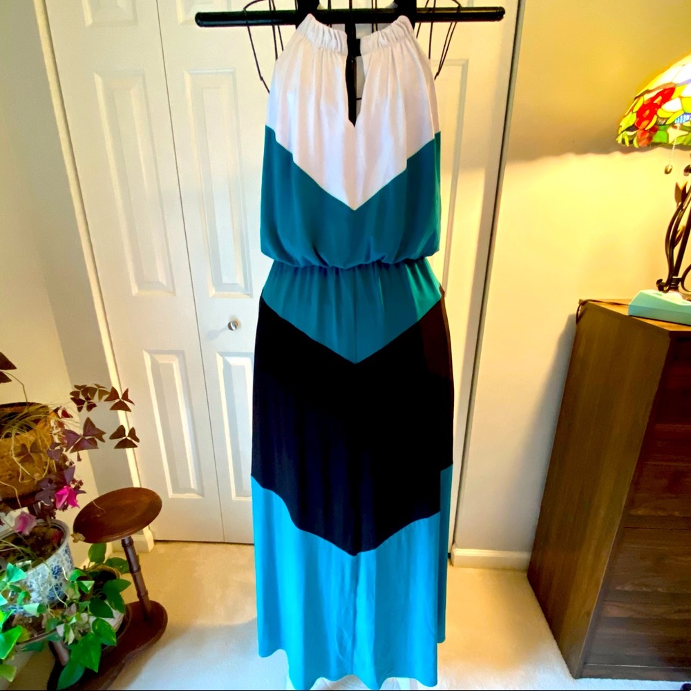 Womens Maxi Dress with Accentuated Waste